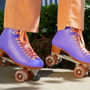Moxi Beach Bunny Roller Skates | Periwinkle Sunset | Size 6 (fits like a 7)